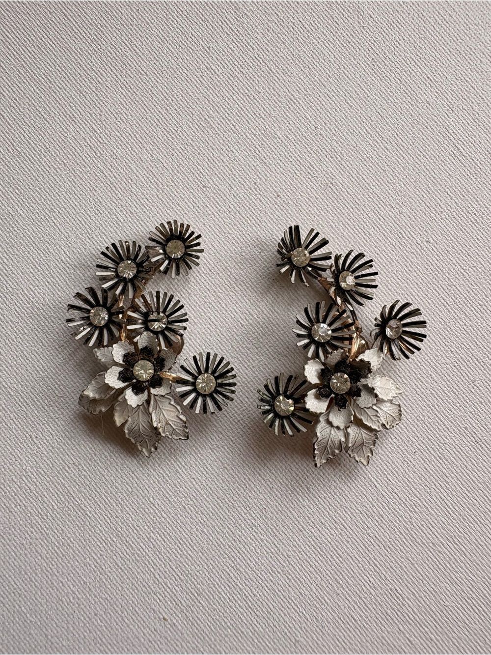 Vintage Silver Floral Cluster Earrings Black White Crystal Retro Jewelry